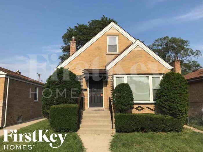 Primary Photo - 241 Granville Ave