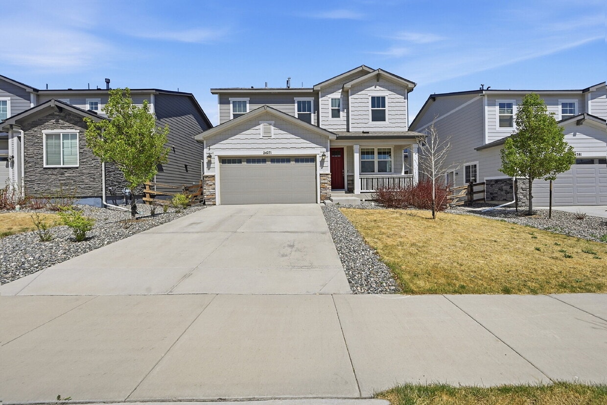 $2,940.95- 3-bed, 2.5 bath home in Aurora - $2,940.95- 3-bed, 2.5 bath home in Aurora