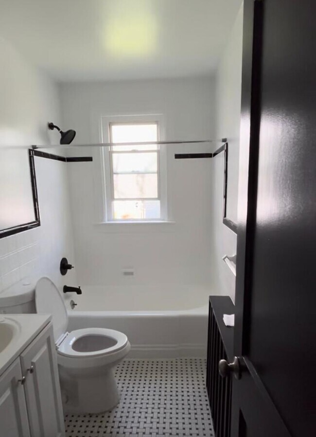 Foto del edificio - 332 11th St