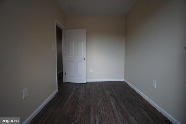 Building Photo - 3027 Janney St