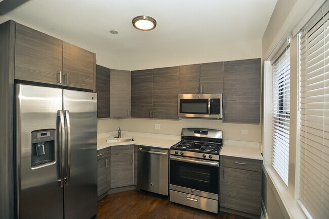 Foto del edificio - 2230 N Sawyer