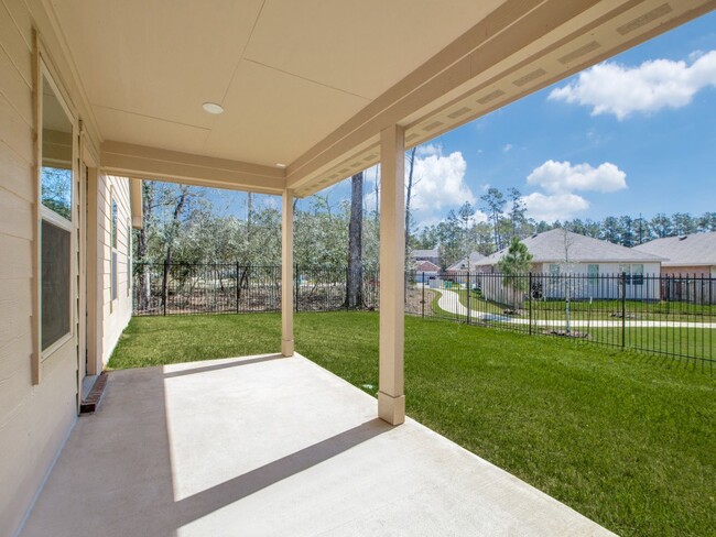 Building Photo - Amber Pines at Fosters Ridge