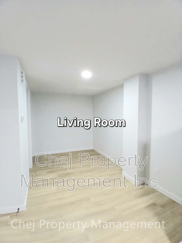 Building Photo - 16517-16520 20 Ave SW