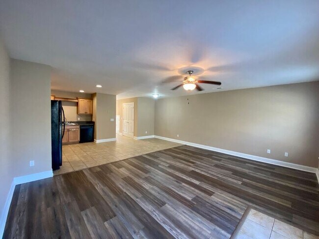 Foto del edificio - 132 Brown Estates Rd