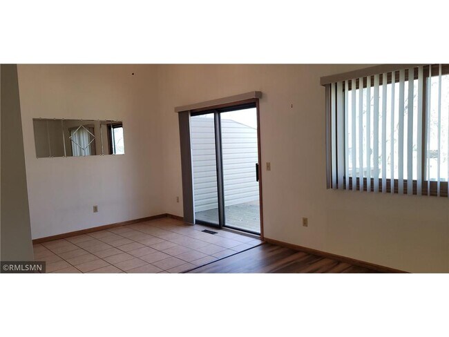 Building Photo - 6868 Sherwood Rd