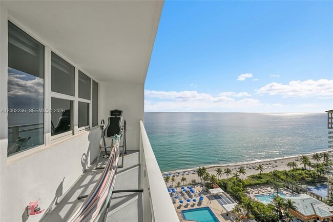 Foto del edificio - 2030 S Ocean Dr