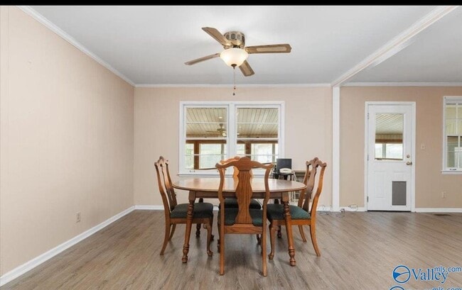 Foto del edificio - 3809 Saturn Dr SW