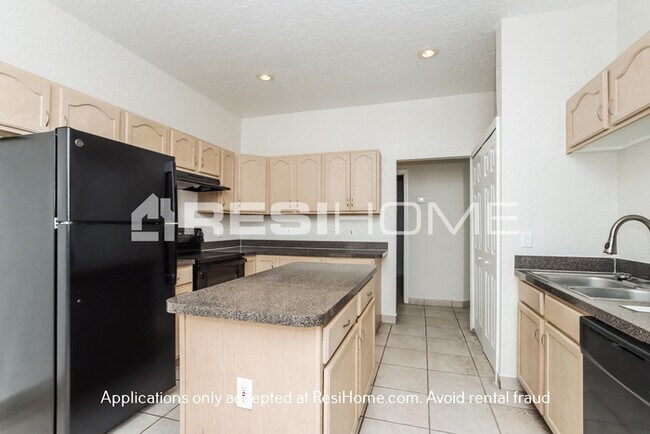 Building Photo - 730 Antilles Rd