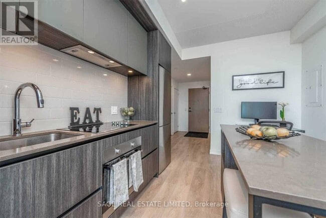 Photo du bâtiment - 225 Sumach St