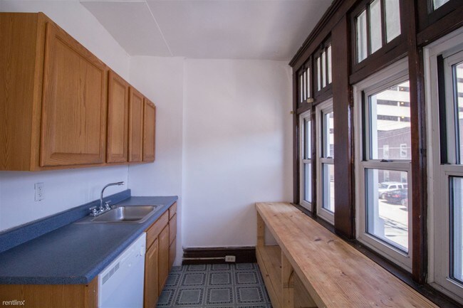 Foto del edificio - 3 br, 1 bath Duplex - (August)(oakland) 1 ...