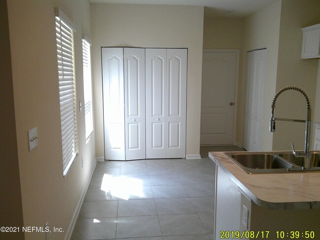 Foto del edificio - 7734 Legacy Trl