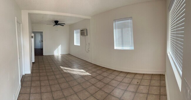 Foto del edificio - Cute 3 Bedroom /  2 Bath San Jacinto Home with Solar