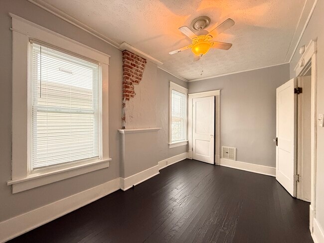 Segundo dormitorio - 838 E 4th Ave