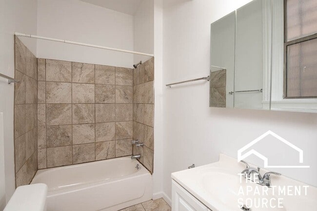 Photo - 1371 W Estes Ave Apartment