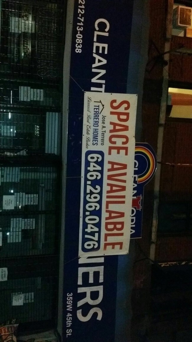 Foto del edificio - 648 9th Ave