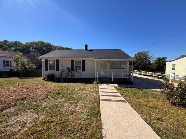 Foto del edificio - Freshly Updated 3Bedroom One Story Home