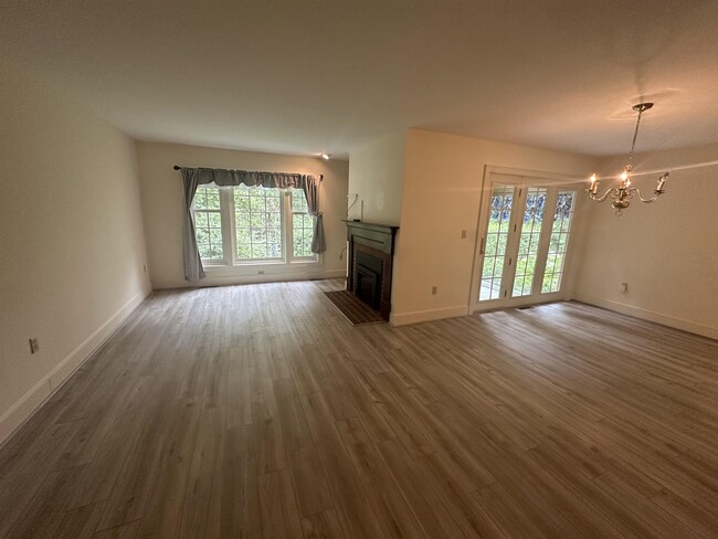 Building Photo - 579 Sagamore Ave