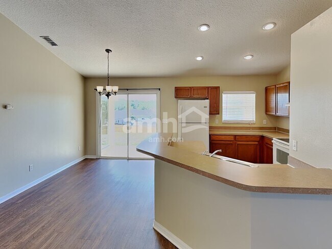 Building Photo - 831 Shore Breeze Way