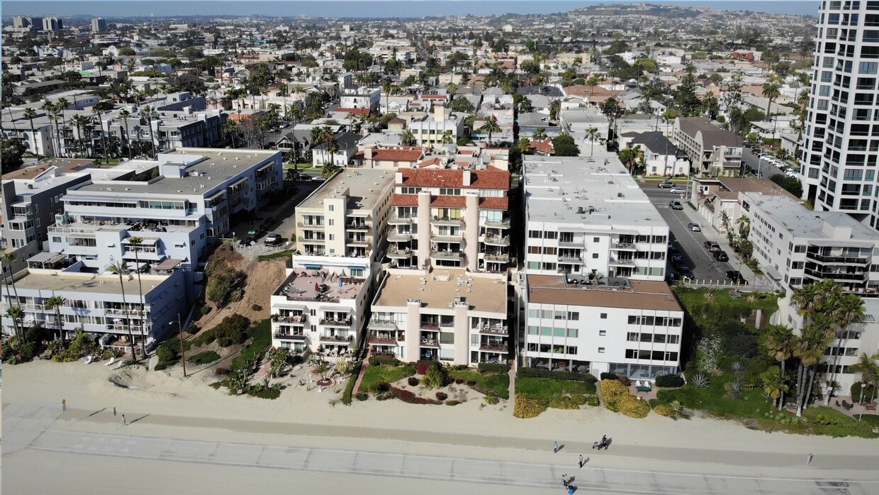 Primary Photo - 1230 E Ocean Blvd