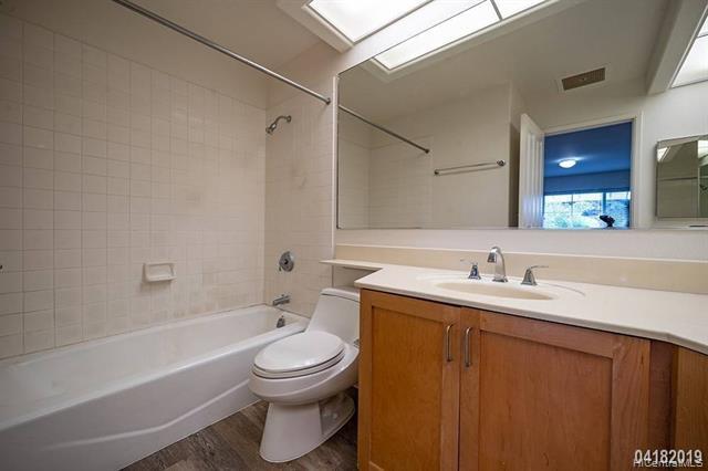 Building Photo - 7196 Hawaii Kai Dr