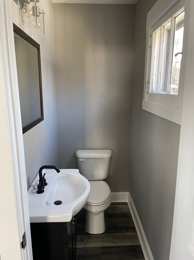 First Floor Half Bath - 1844 Courtland Ave