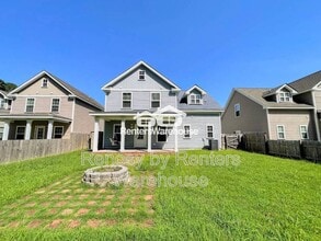 Building Photo - 105 Bedford Pl