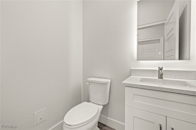 Foto del edificio - 14985 Sunset Eve Lp