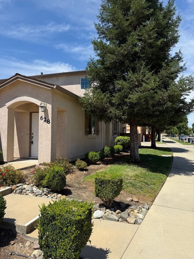 Building Photo - 628 Mission De Oro Dr