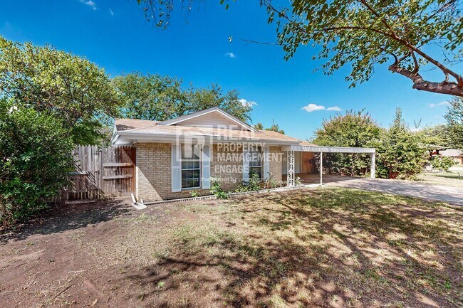 Building Photo - 4 Bedroom Single-Story Home available For ...