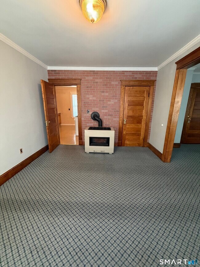 Building Photo - 9 Pierpont St