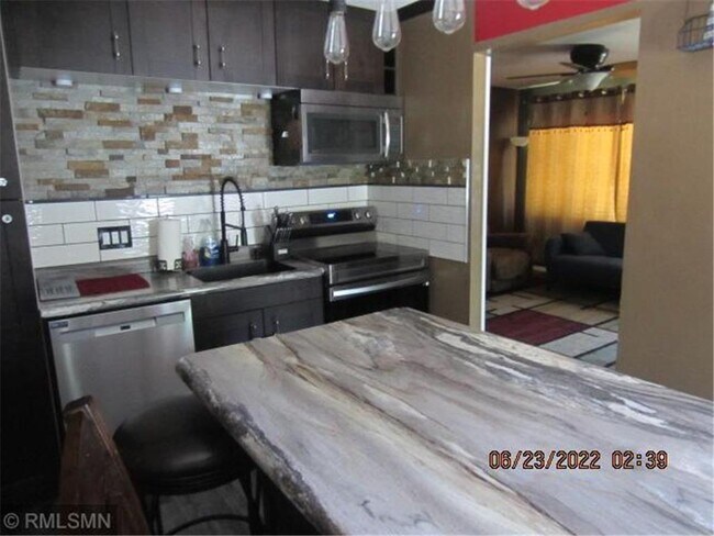 Building Photo - 7009 Sunrise Dr