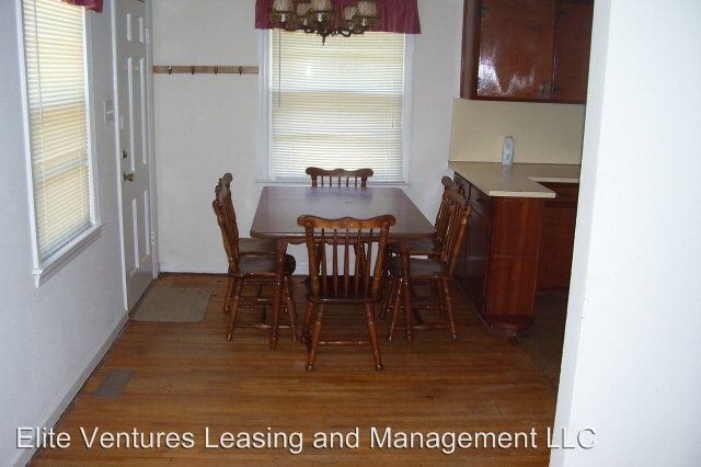 Building Photo - 3 br, 1 bath House - 956 Lake Rushin Dr