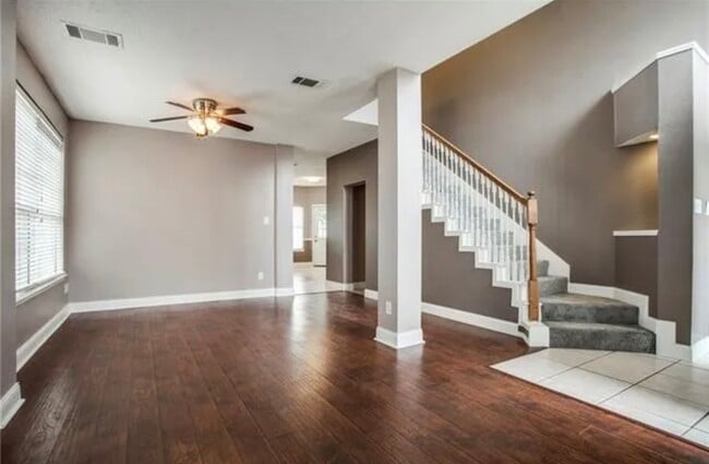 Building Photo - 3917 Silver Meadow Ln