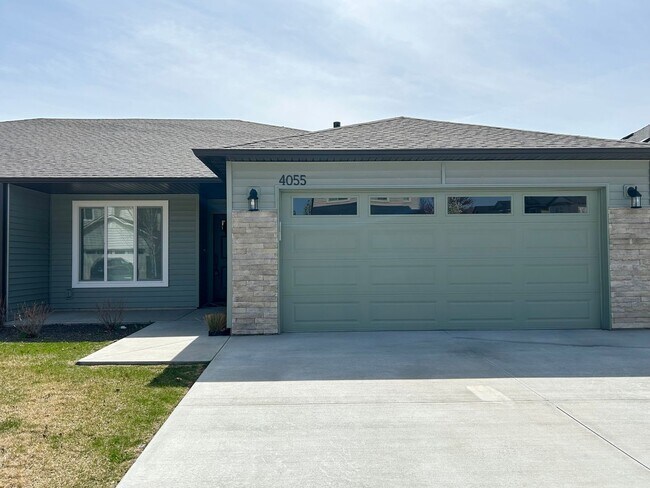Foto del edificio - Stunning 3 bedroom 2 bathroom home in Meridian