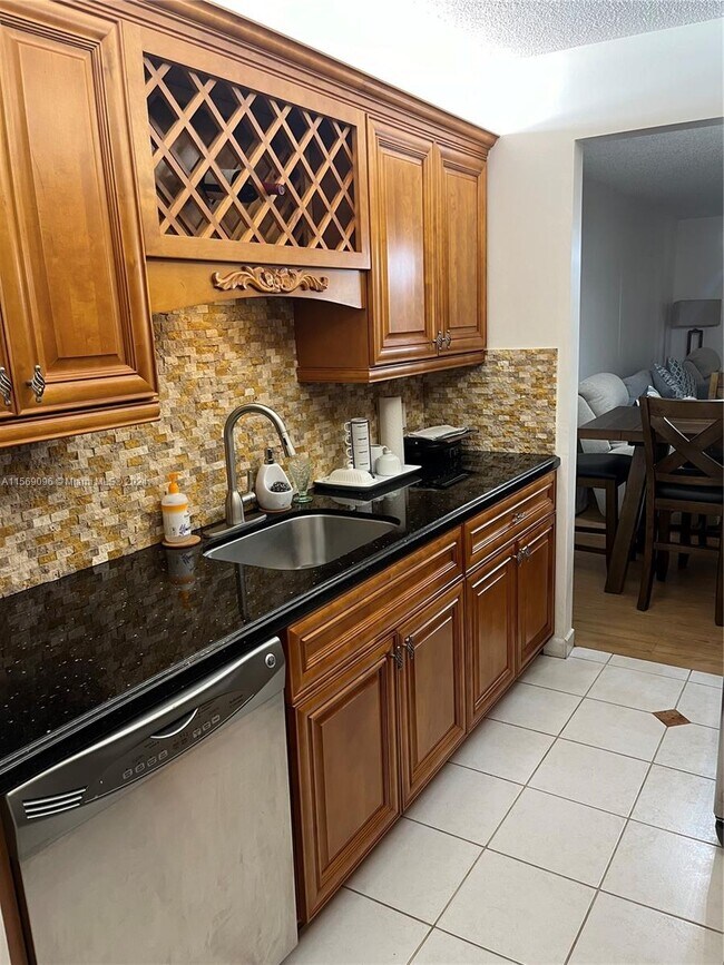 Foto del edificio - 1100 SW 128th Terrace