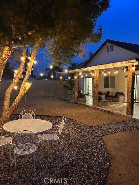 Foto principal - 23020 Mansfield Ln