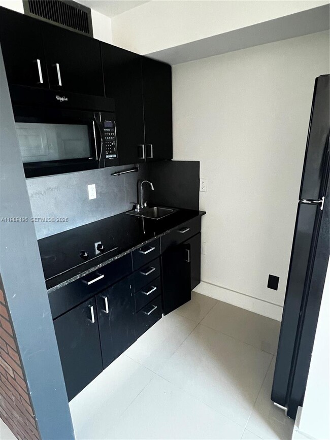 Foto del edificio - 5791 SW 72nd St