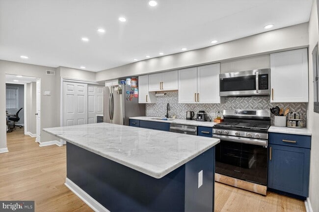 Building Photo - 3934 Stone Gate Dr