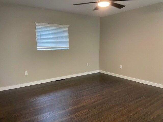 Foto del edificio - 459 Porter Rd