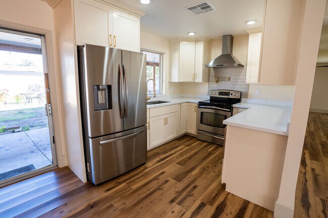 Foto del edificio - 8428 W Heatherbrae Dr