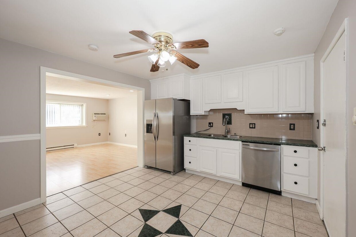 Foto principal - 128 Loudon Rd