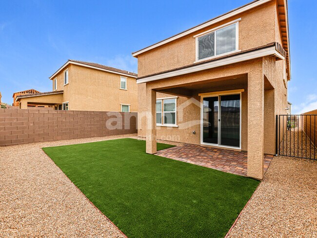 Foto del edificio - 8769 N Begonia Ct
