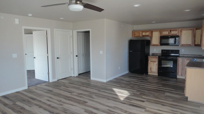 Building Photo - 1011 Saint John St