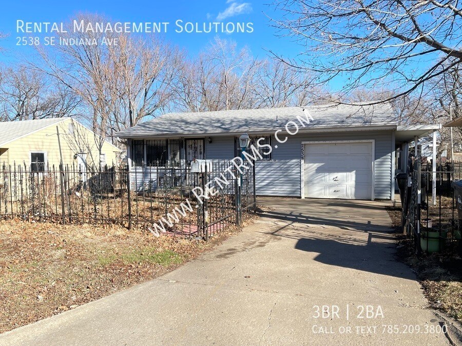 Primary Photo - 2538 SE Indiana Ave