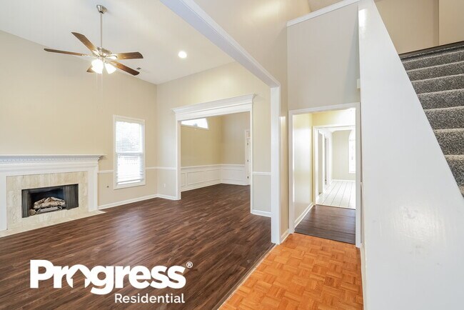 Building Photo - 4123 Golf View Cove