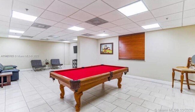 Building Photo - 1650 Coral Way
