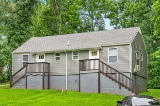 Building Photo - 4-6 Chestnut Dr