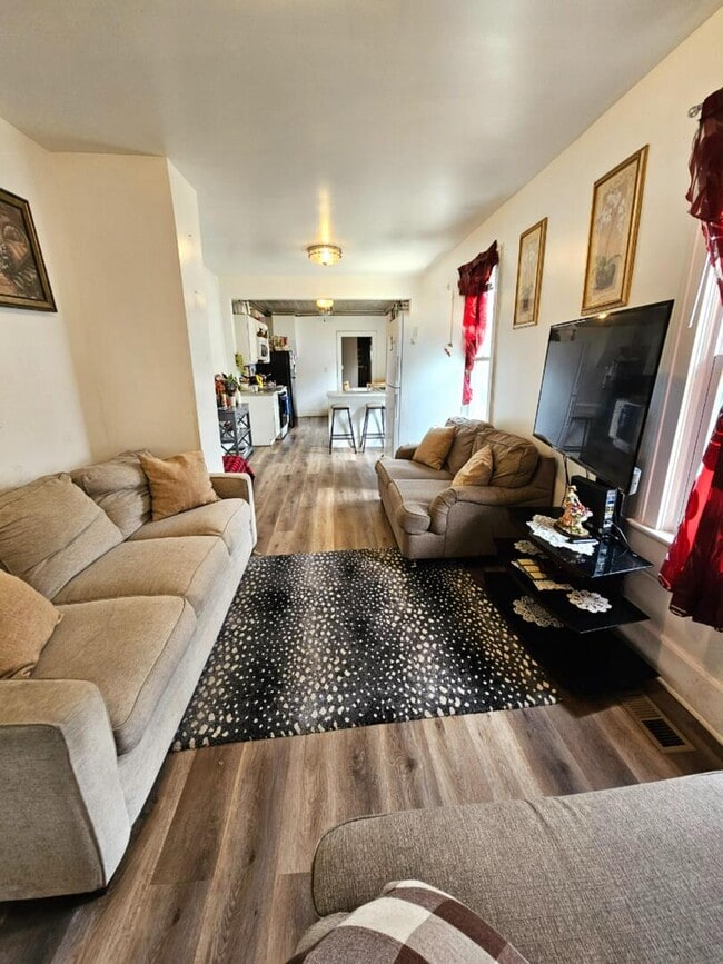 Foto del edificio - 454 S Des Plaines St