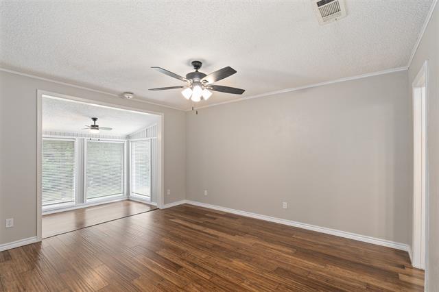 Foto del edificio - 243 Shoreline Dr
