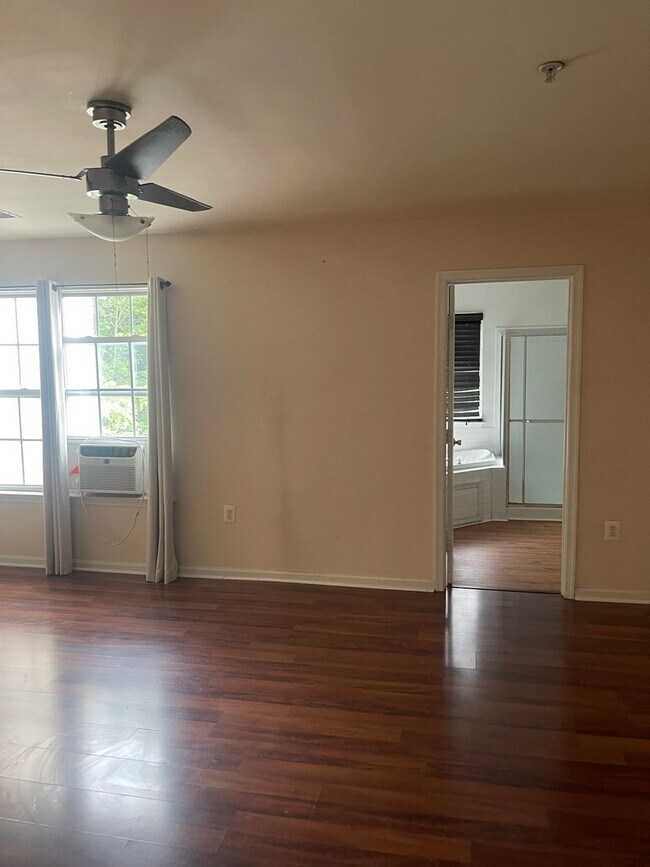 Foto del edificio - Charming 4BR Townhouse in Waldorf